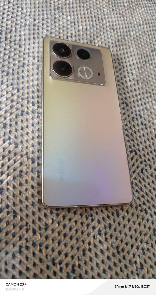 Infinix Note 40 4