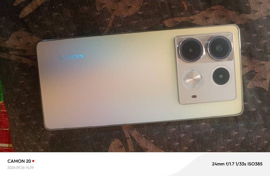 Infinix Note 40 5