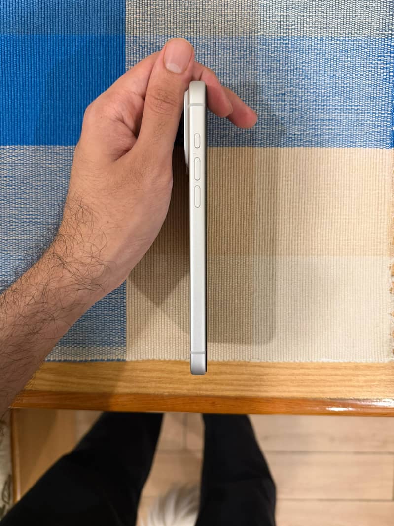 Apple iPhone 17 Pro Max 2