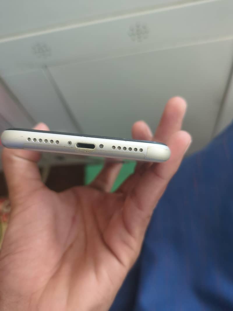 Apple iPhone 11 2