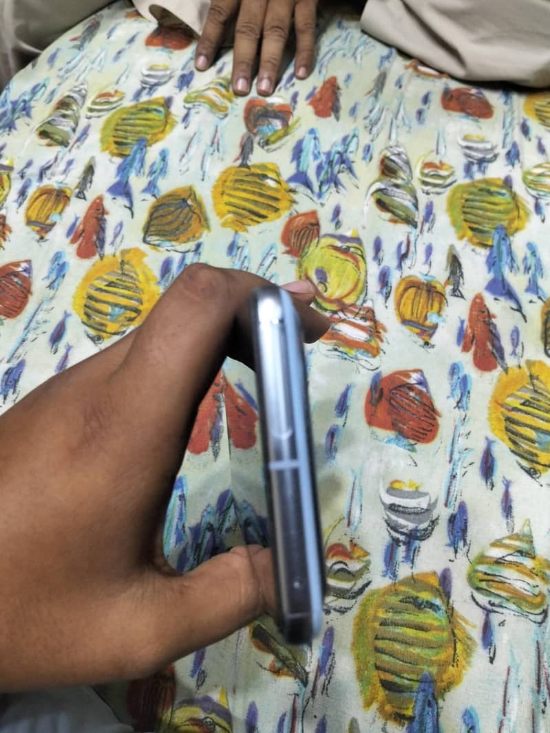 Google Pixel 8 Pro 4