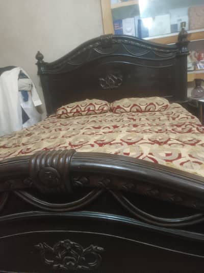 Chiniot bed/side tables/singarmaze/single 2 bed