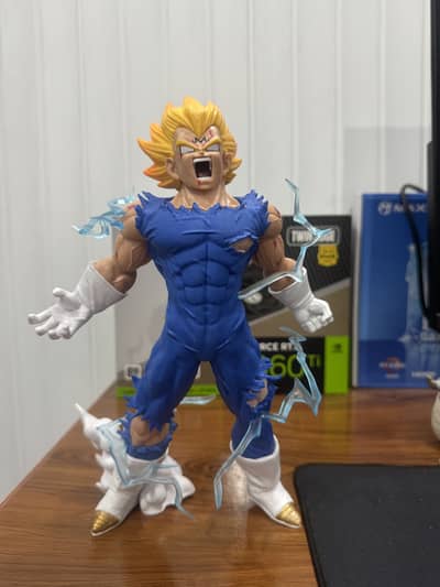 Vegeta action figure super sayian 2 (Majin vegeta) 27-28cm pvcmaterial