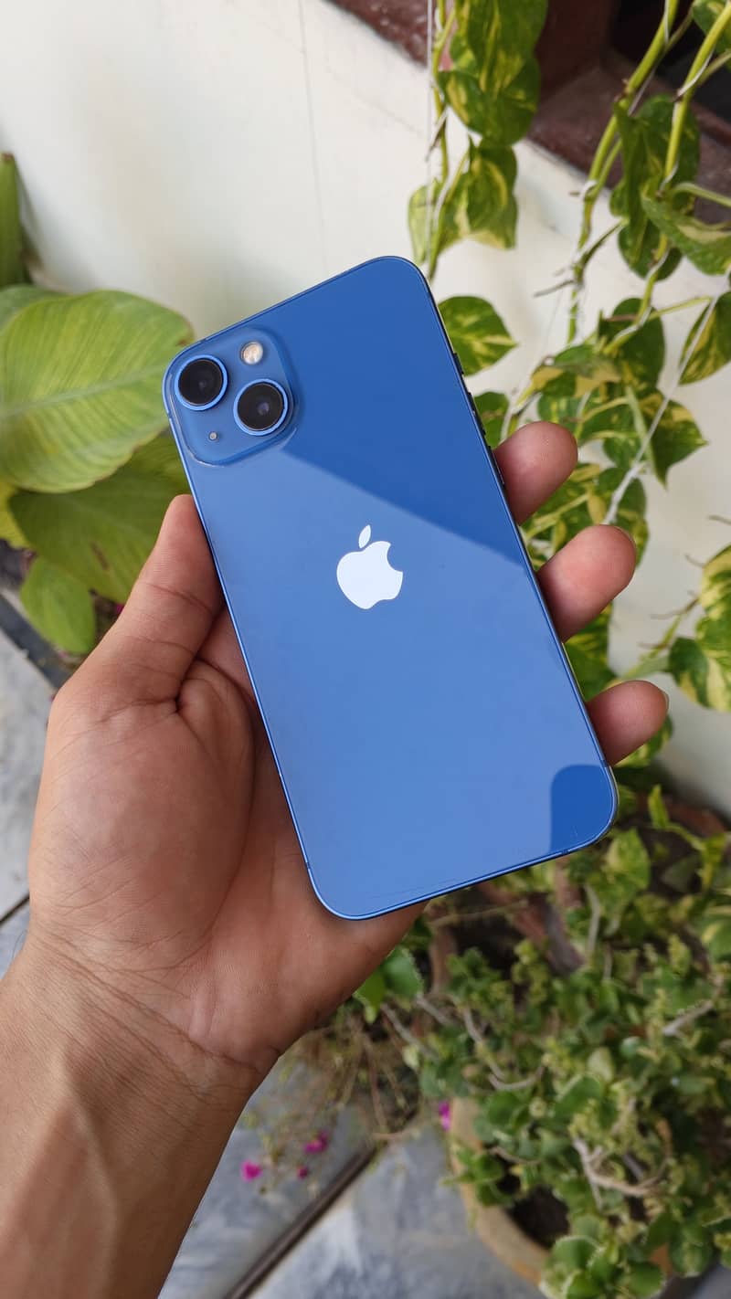 iPhone 13 1