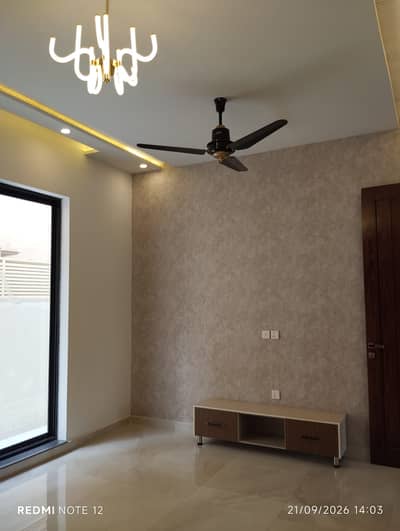 1 KANAL BRAND NEW HOUSE FOR SALE