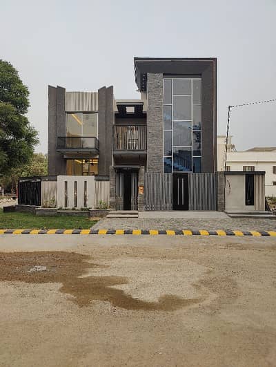 MAGNIFICENT BRAND NEW 444 SQUARE YARD CORNER HOUSE | Contemporary Luxury Redefined
