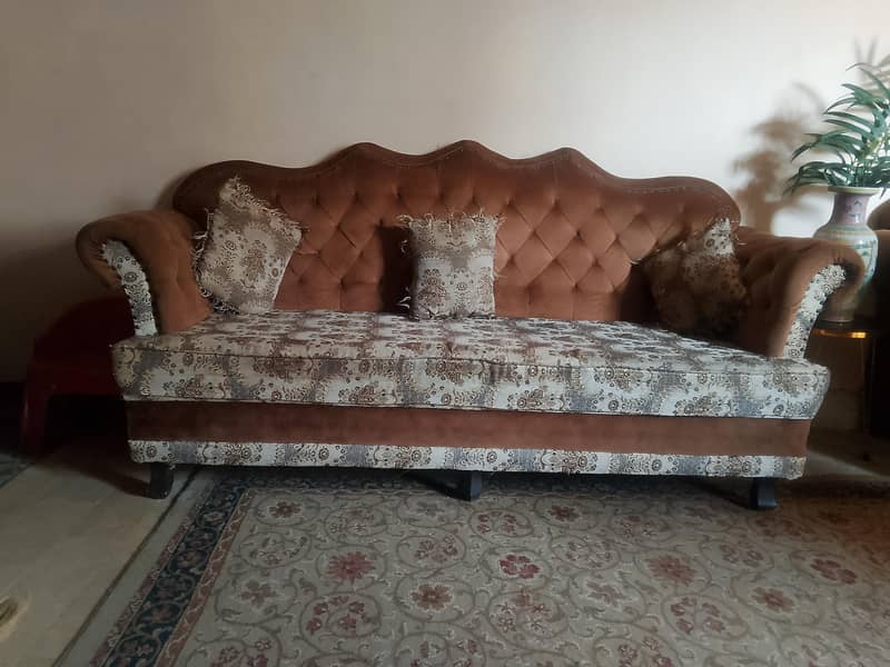 7 seaters 10/10 sofa set 1