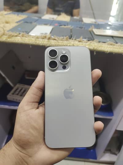 Apple iPhone 15 Pro Max