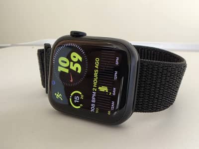 Used Apple Watch - Very Clean Condition - 45 MM
