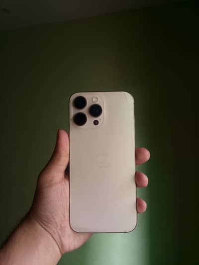 Apple iPhone 16 Pro Max