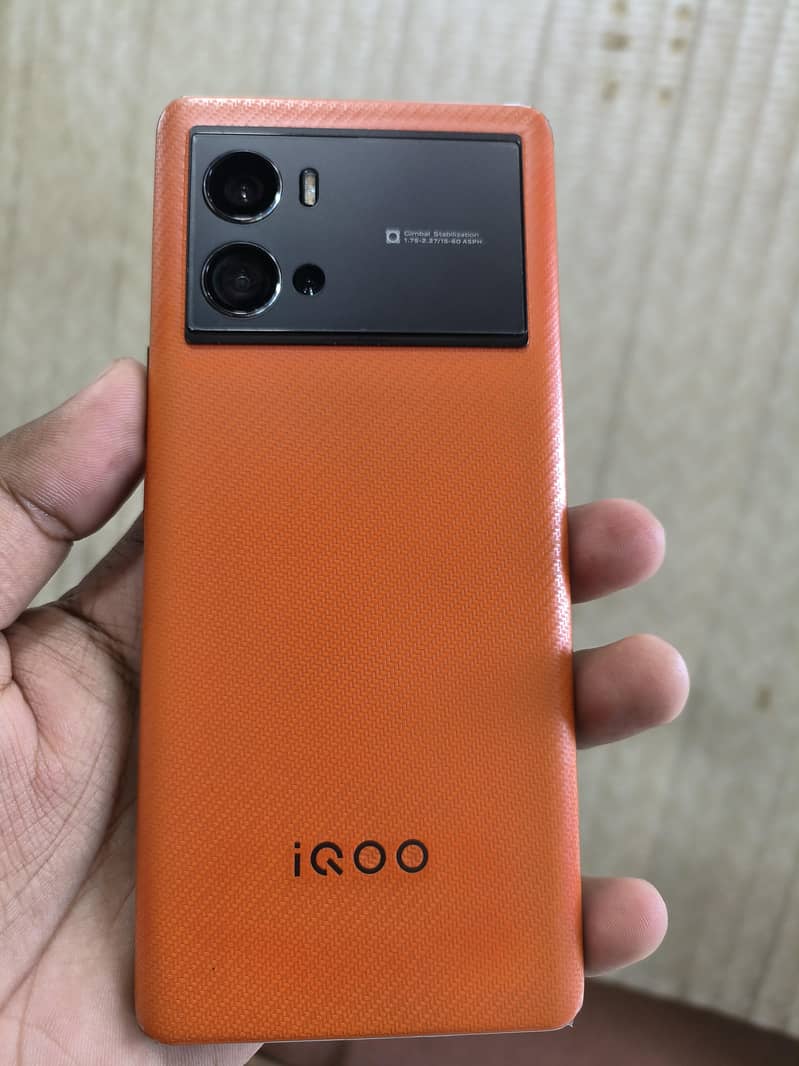 iQOO 9 Pro 0