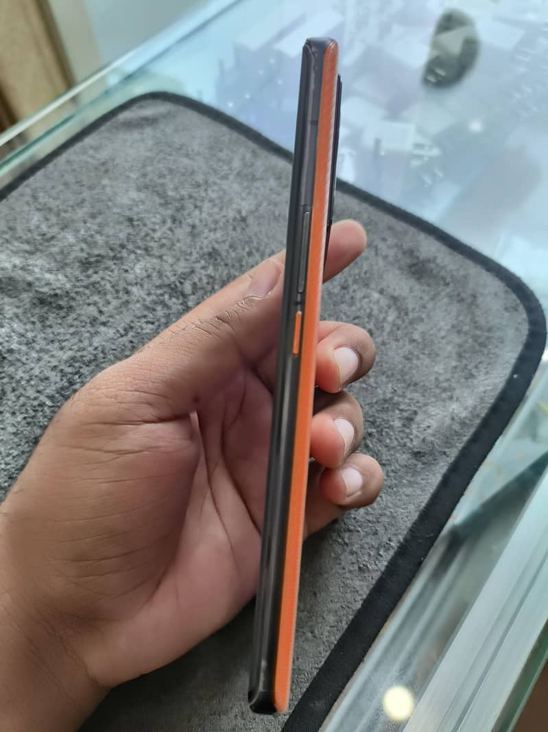 iQOO 9 Pro 3