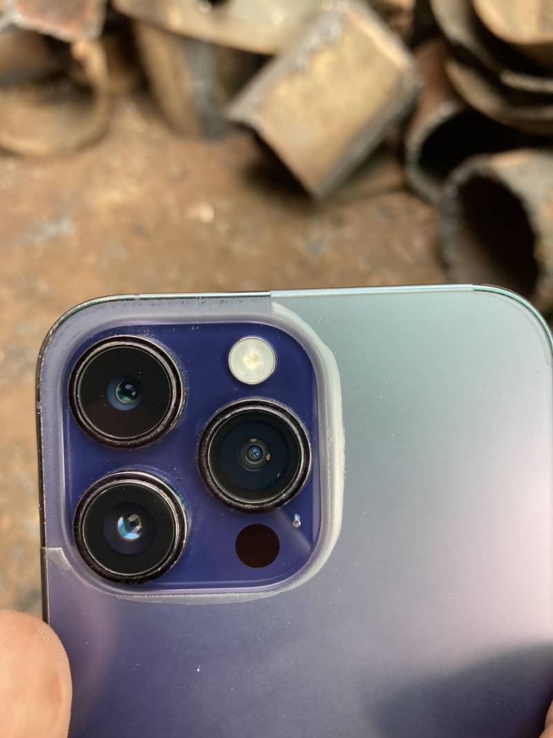 Apple iPhone 14 Pro Max 3