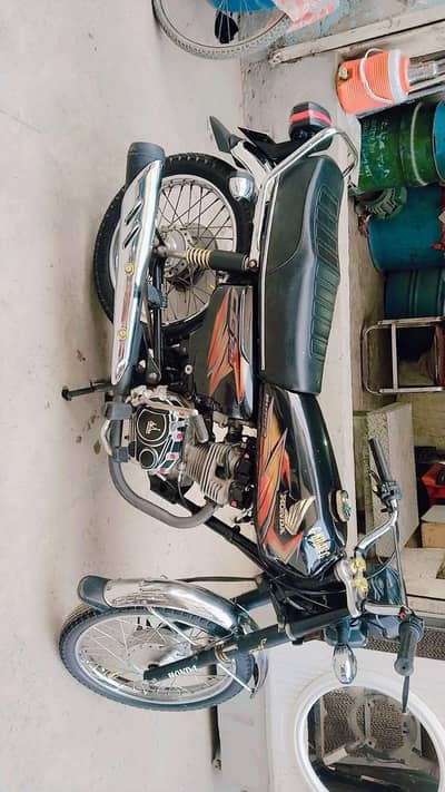 Cg 125 Honda, just like new