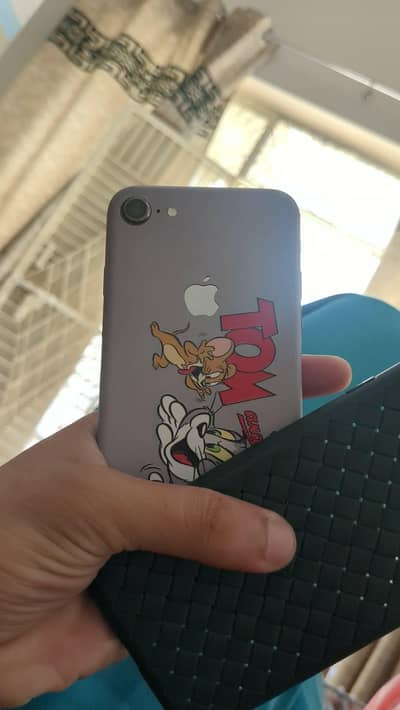 Apple iPhone 8