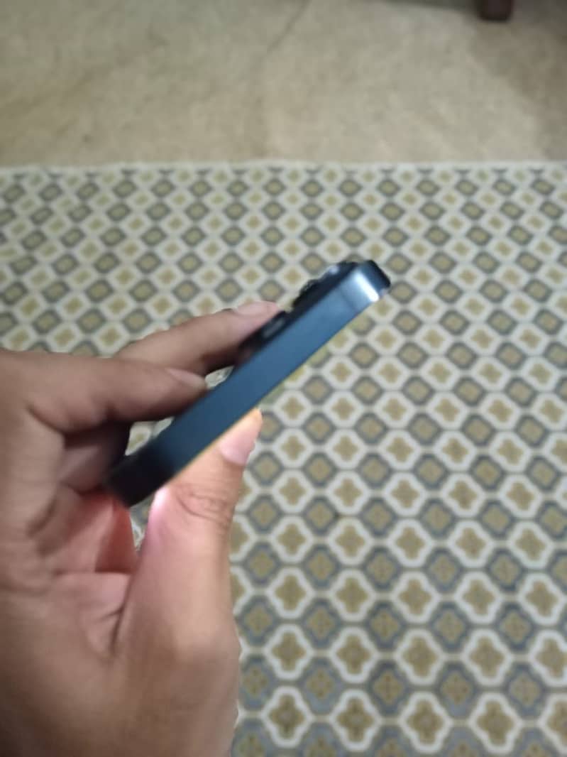 Apple iPhone 14 1