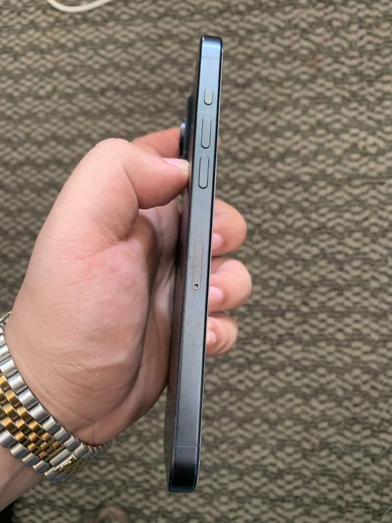 Iphone 15 pro max 1