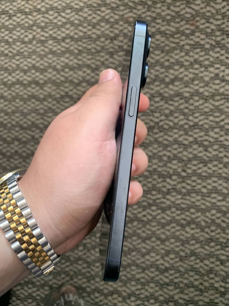 Iphone 15 pro max 2