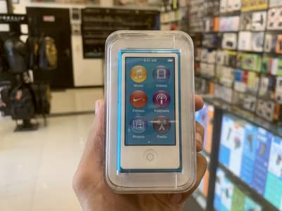 Apple iPod Nano Blue Brand New Sealed Collector’s Item