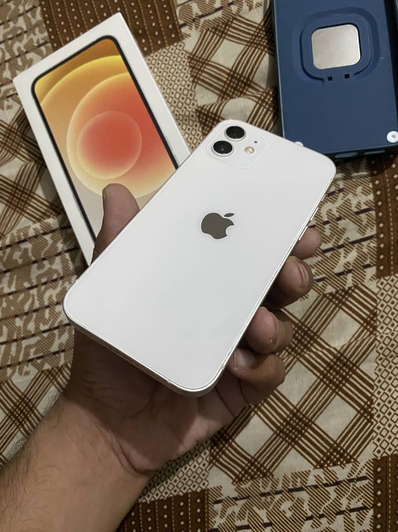 Apple iPhone 12 0