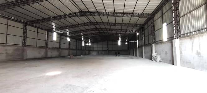 Humak Warehouse She'd Total Covered Area 31000 sq Two floor office block with 3 x washrooms Kitchen Covered Area 3250 sq ft Total 35,000 sq ft