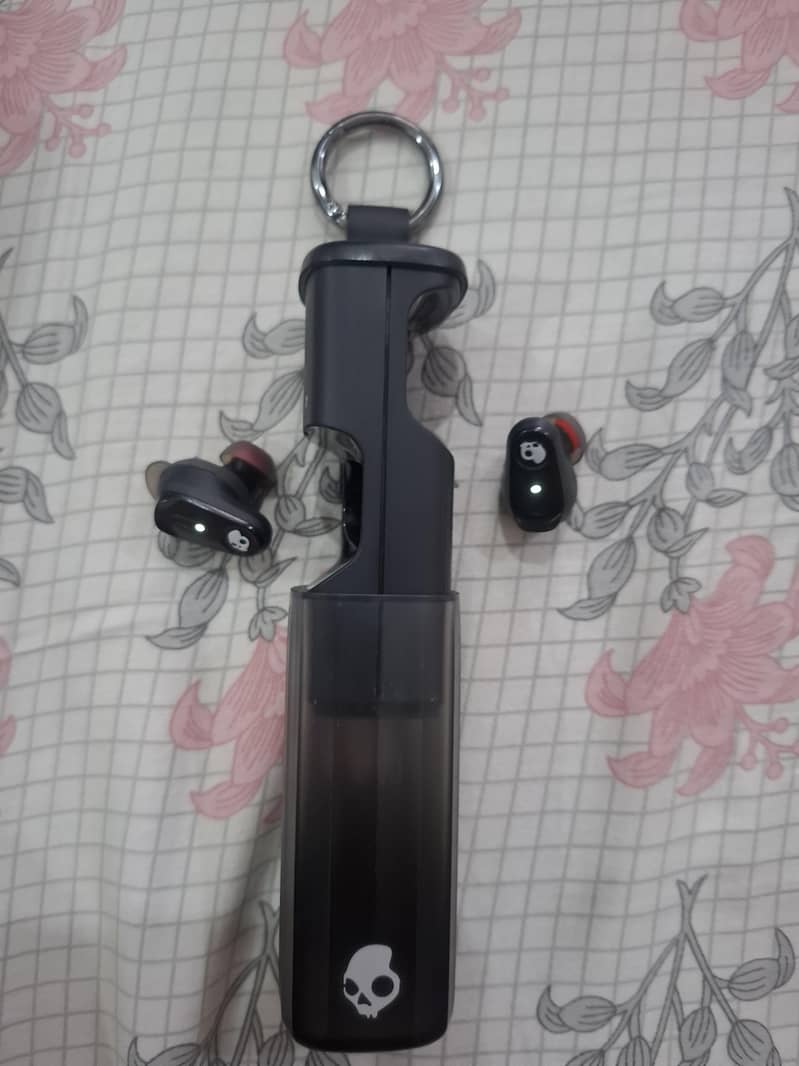 Skullcandy method 360 ANC earbuds 1