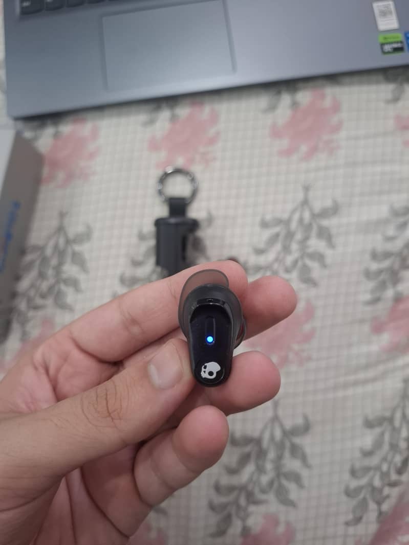 Skullcandy method 360 ANC earbuds 3