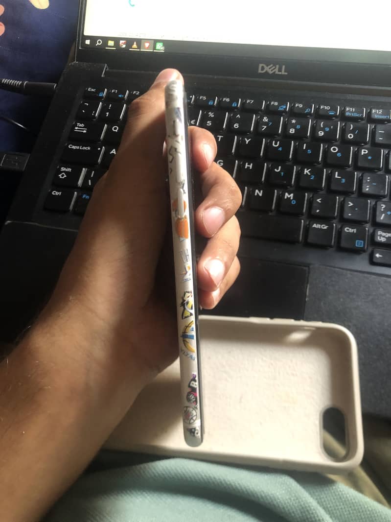 Apple iPhone SE 0