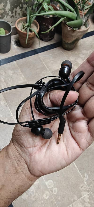JBL original 100% 3.5mm jeck base booster