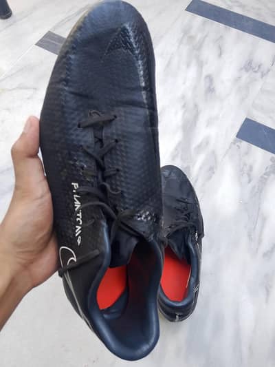Nike Phantom Boots