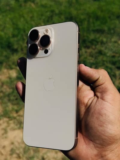 Apple iPhone 16 Pro Max JV