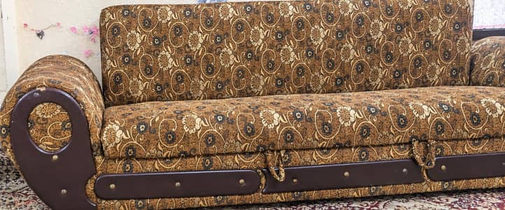 sofacambad good Kandication price 40,000 call on Whatsapp number