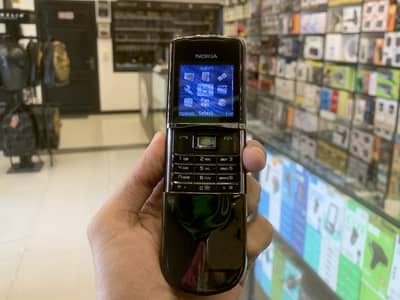 Nokia 8800 Sirocco Black Pre-Owned Complete Box