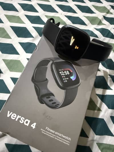 Fitbit versa 4