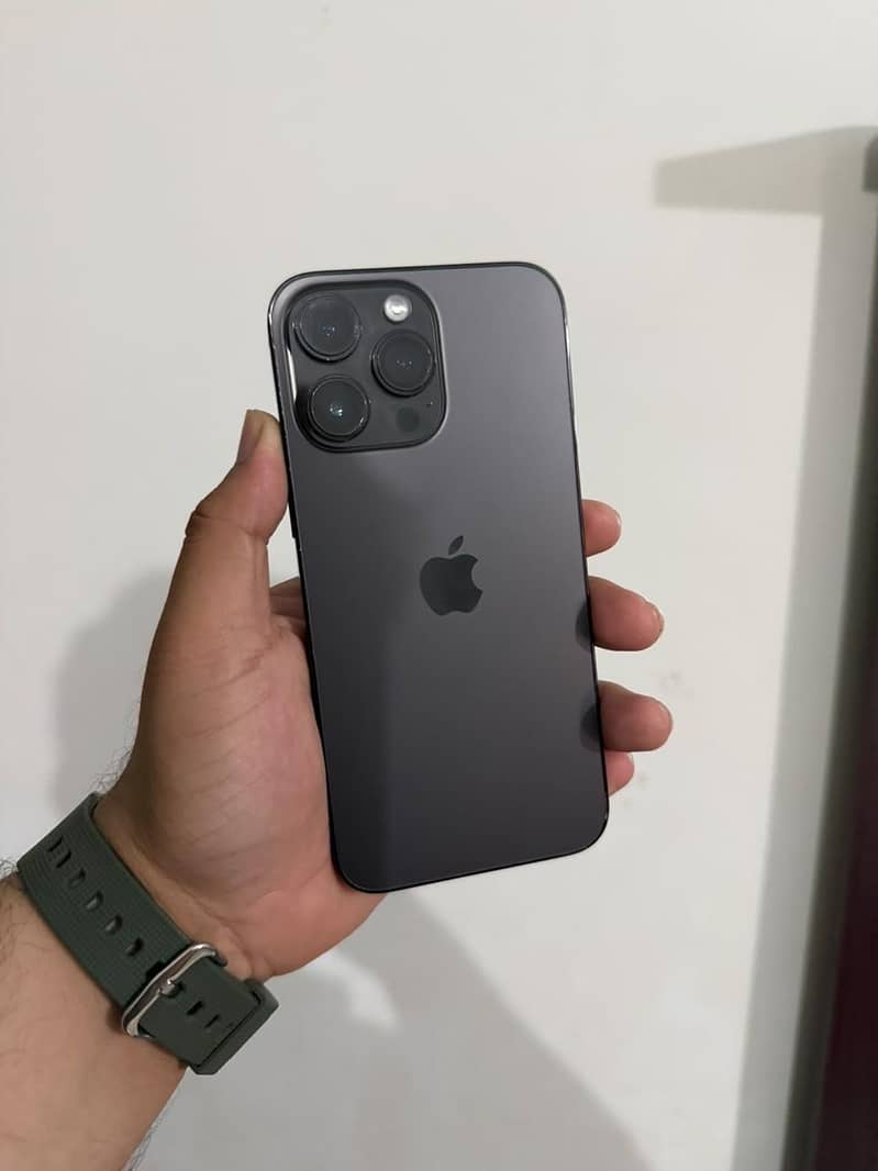 Apple iPhone 14 Pro Max 2