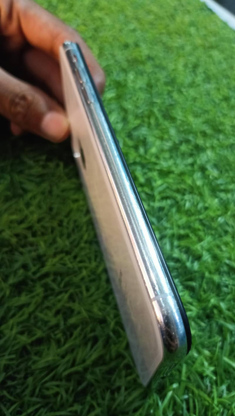 Apple iPhone X 2