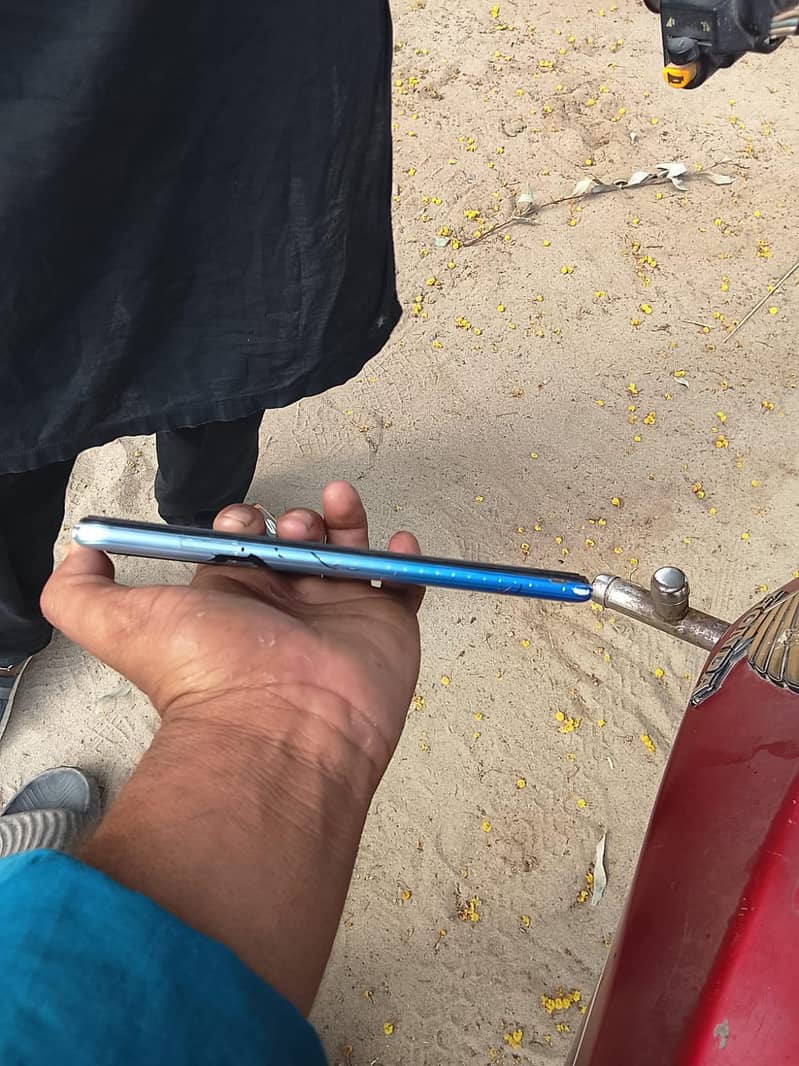 Infinix Note 8i 4