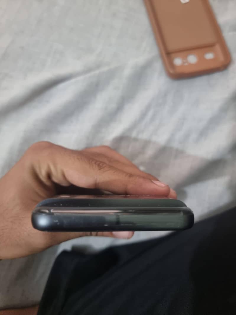 Google Pixel 8 3