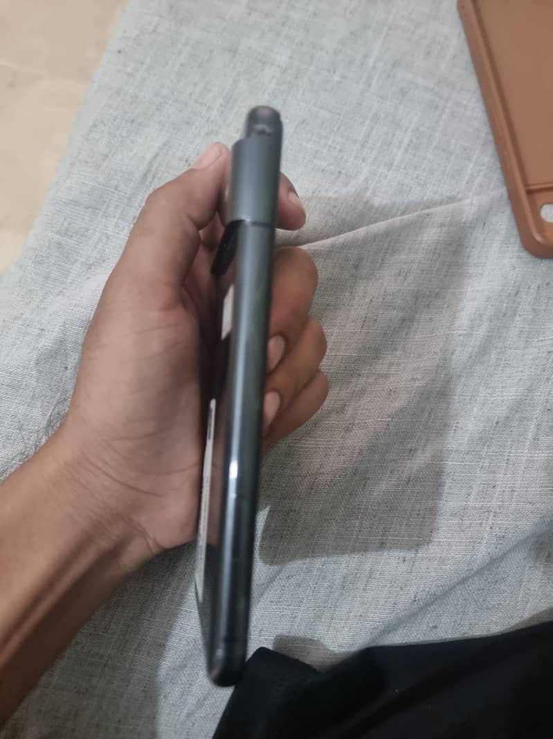 Google Pixel 8 5