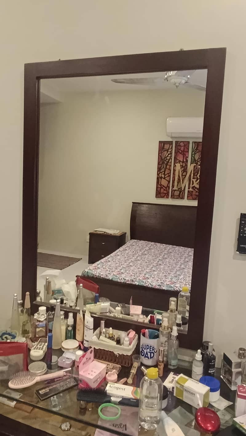Bed set (King size + side table & dressing table) 1