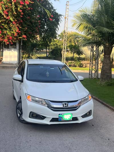 Honda Grace Hybrid 2015