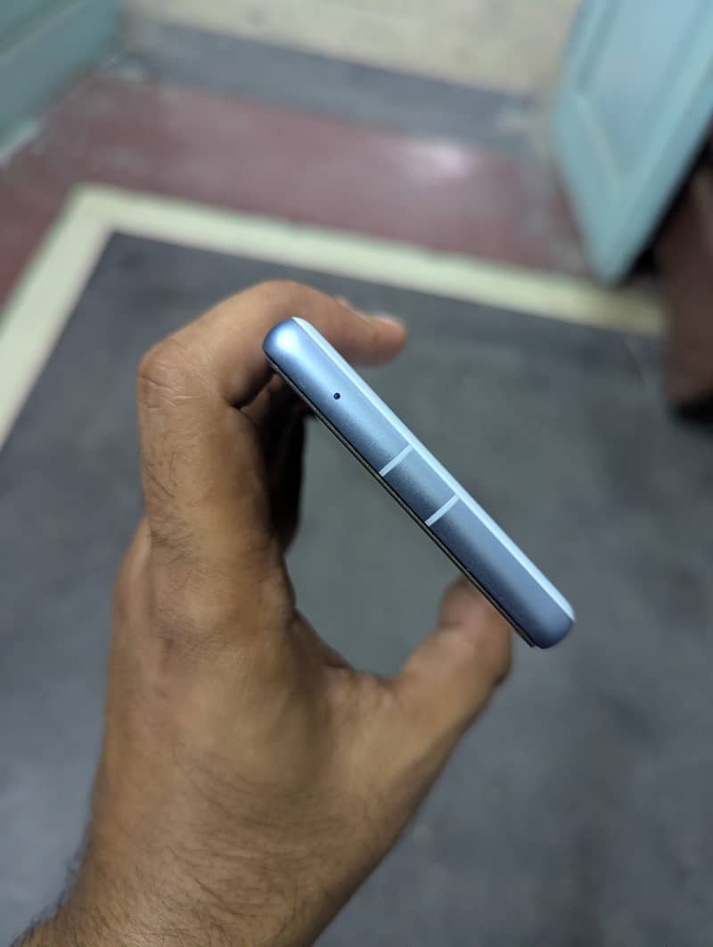 Google Pixel 7a 2