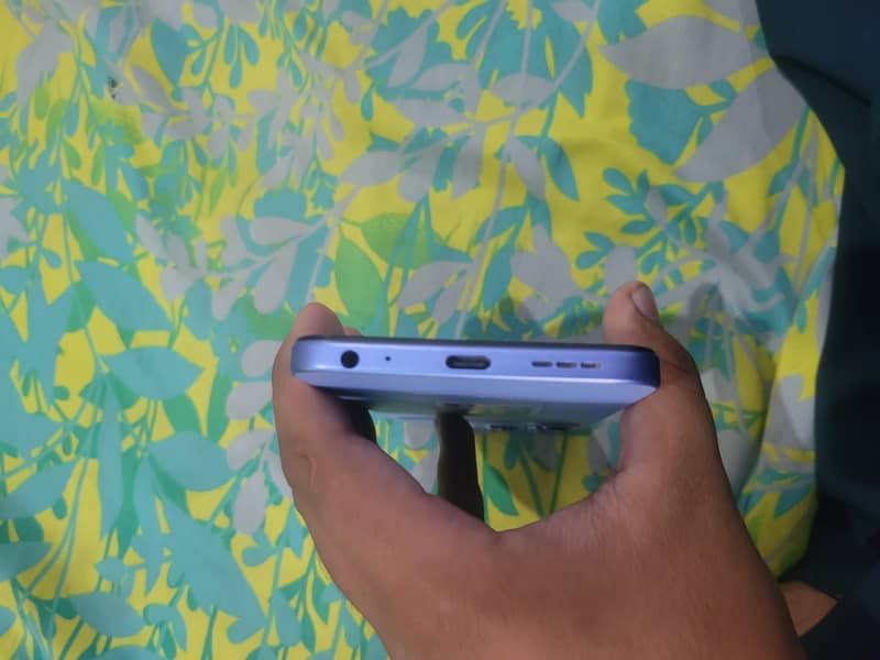 Tecno Spark 40 5