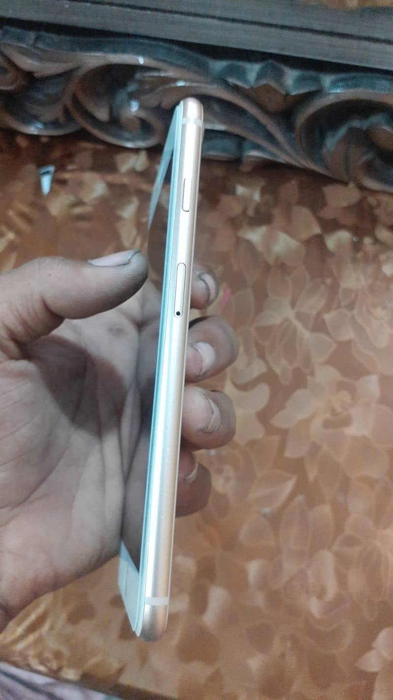 Apple iPhone 8 Plus (PTA) 2