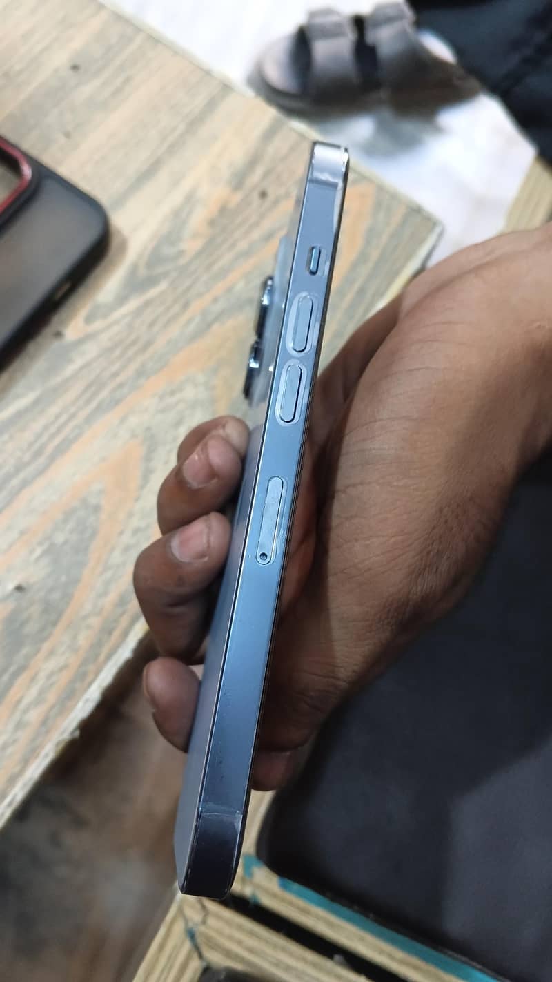 Apple iPhone 13 Pro 5
