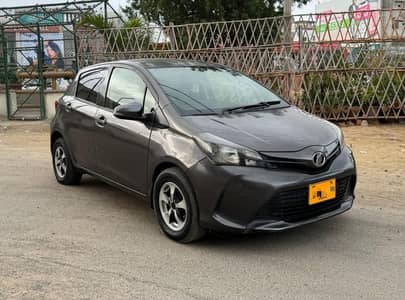 Toyota Vitz Spider Shape F 1.0 2015