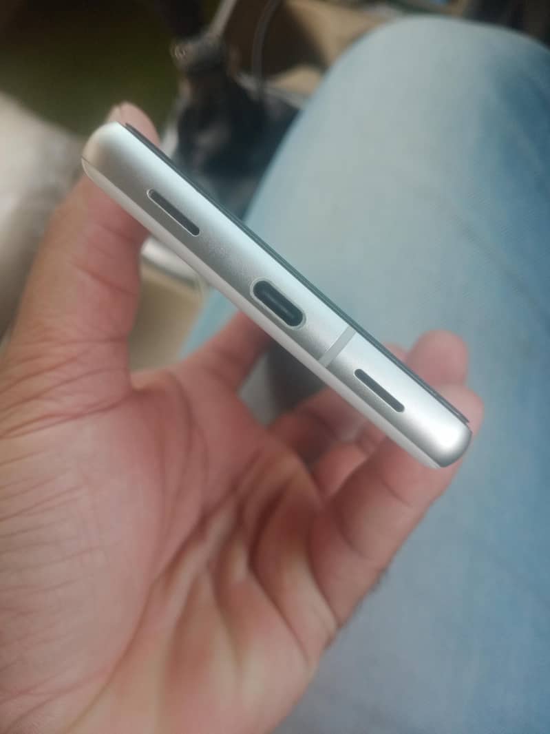 Google Pixel 7a 1