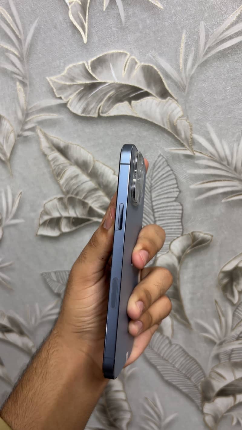 Apple iPhone 13 Pro Max 2