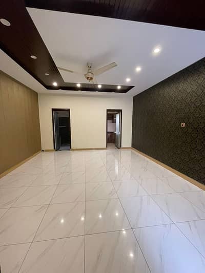 1 Kanal Upper Portion For Rent In Gulberg 3, MM Alam Road | Ideal For Silent Office