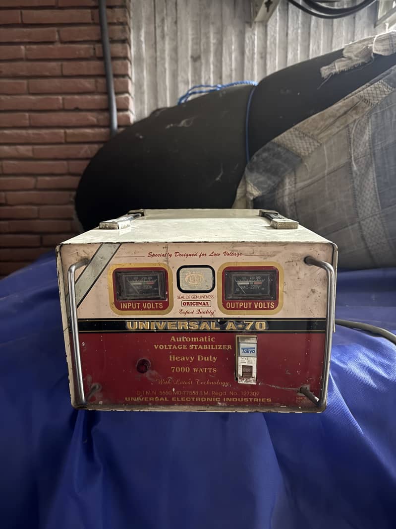 Universal A70 Voltage Stabilizer 3